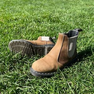 Doc Marten 2976 Chelsea Boots